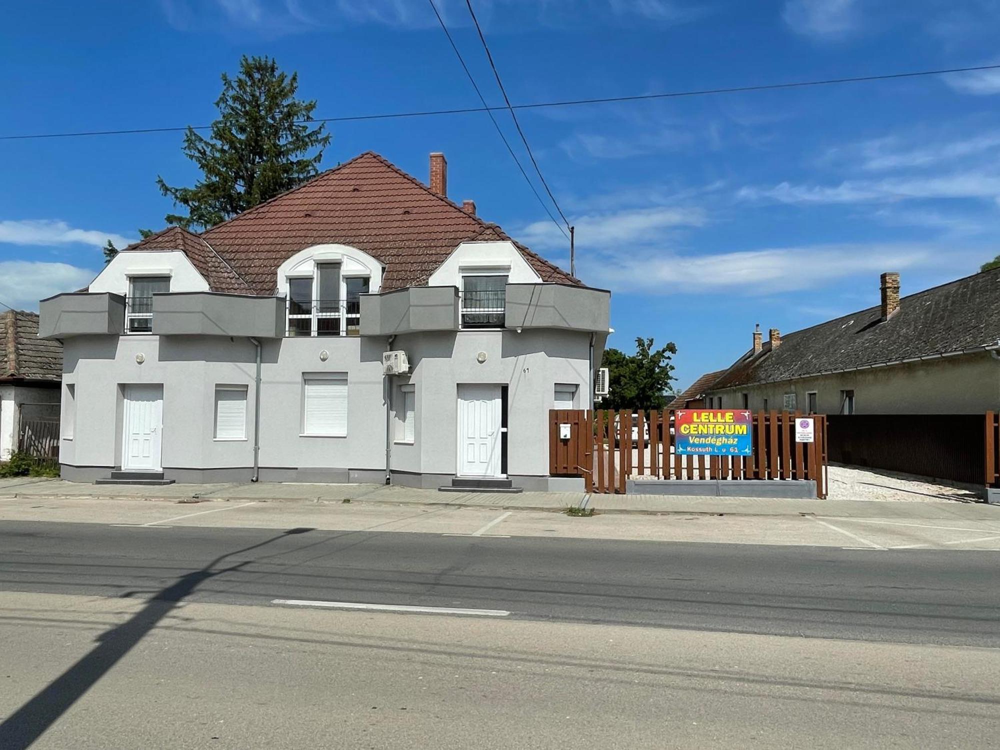 Lelle Centrum Vendeghaz Balatonlelle Luaran gambar